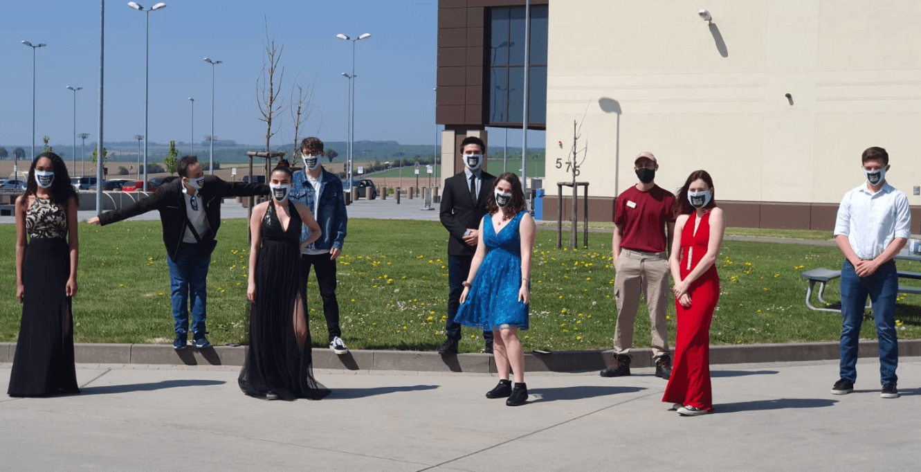 Spangdahlem Exchange creates prom experience for military teens