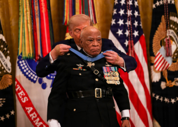 Medal of Honor recipients reflect on service, discuss hope for future